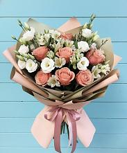 Букет цветов из:  Розы, Альстромерии и Лизиантусы в Фирово