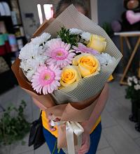 Букет цветов из:  Герберы, Розы и Хризантемы в Фирово