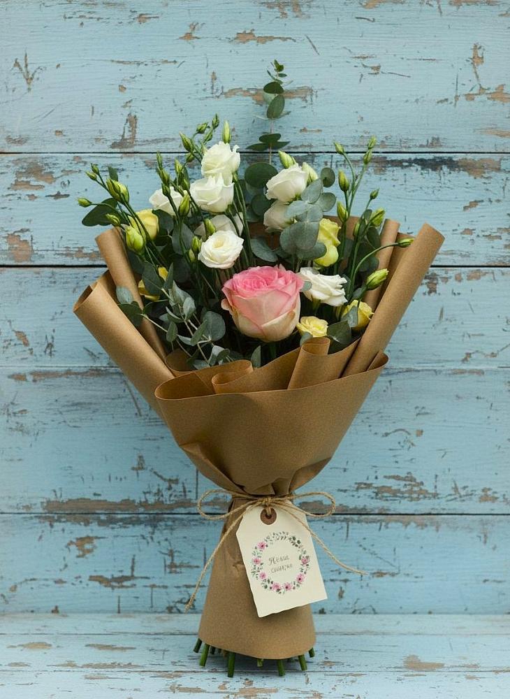 Букет цветов из: Розы и Лизиантусы в Фирово