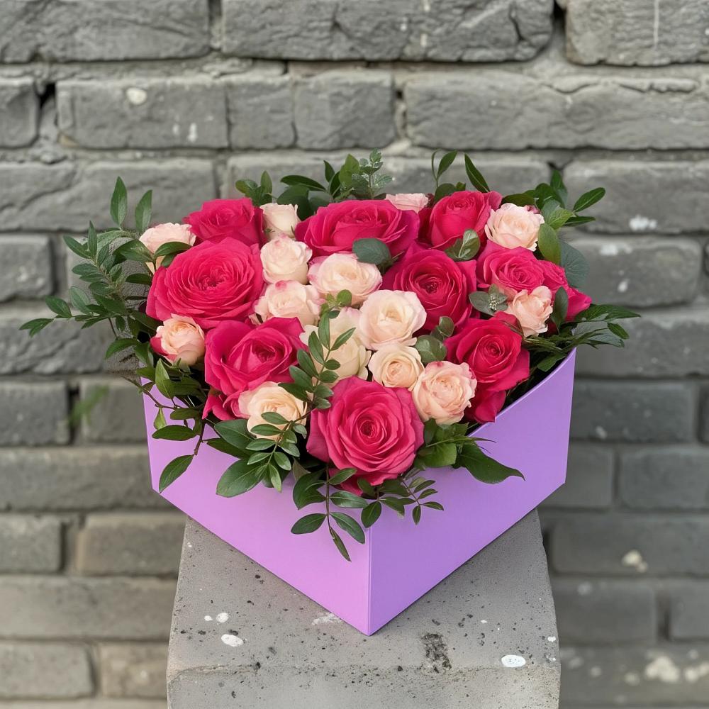 Цветочная композиция из Розы в коробке в Фирово