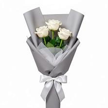 Букет 3 белые розы в Фирово