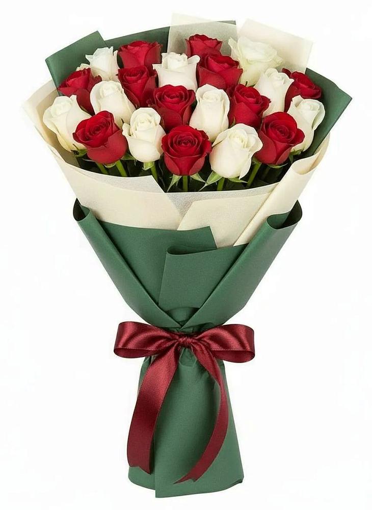 Букет Микс из красных и белых роз в Фирово