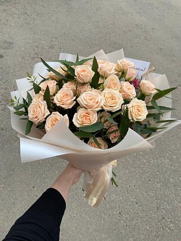 Букет Кремовые розы Латте в Фирово