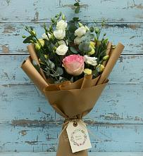 Букет цветов из:  Розы и Лизиантусы в Фирово