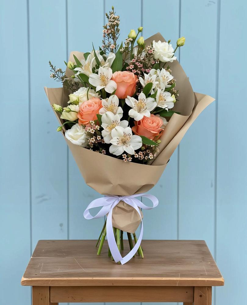 Букет цветов из: Альстромерии, Лизиантусы, Розы и Хризантемы в Фирово