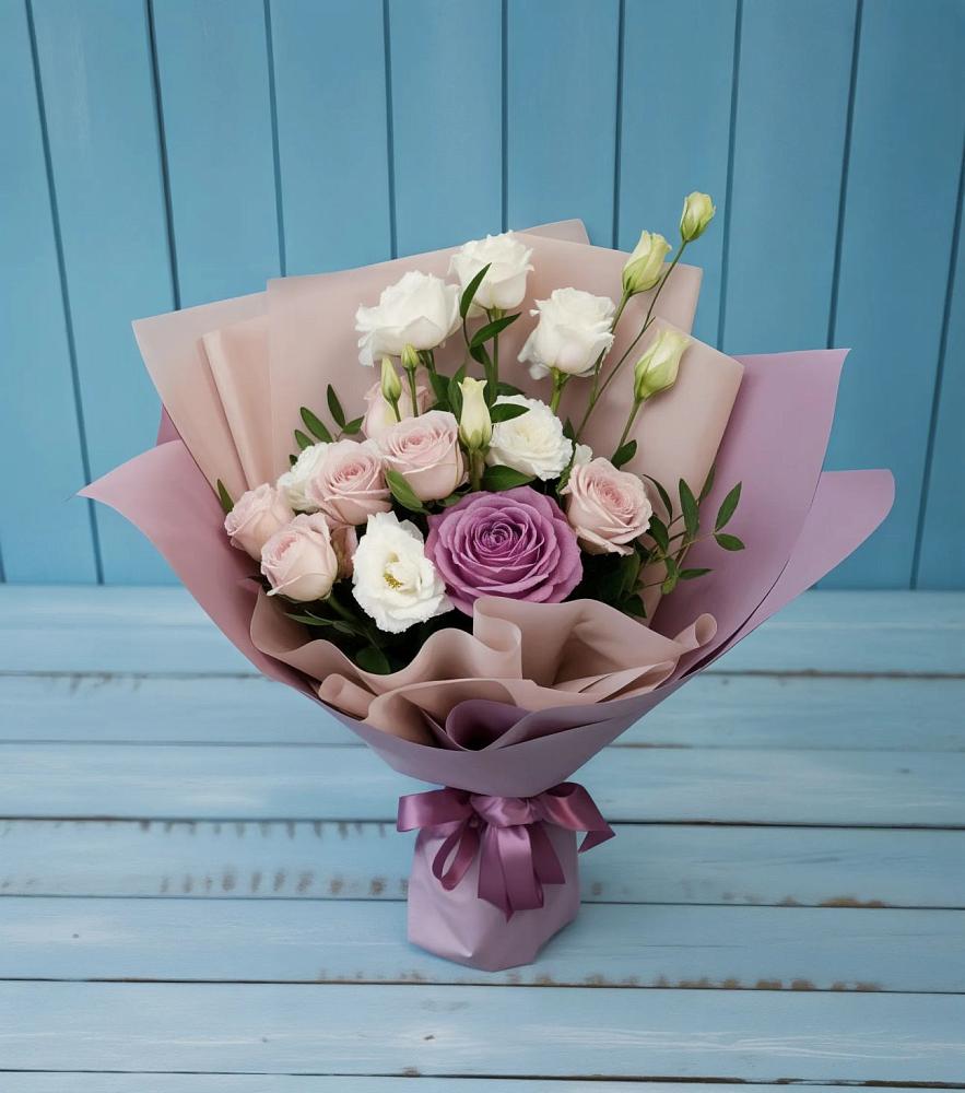 Букет цветов из: Розы и Лизиантусы в Фирово